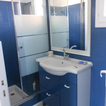 De Standing 200 M Prázdninový dům *