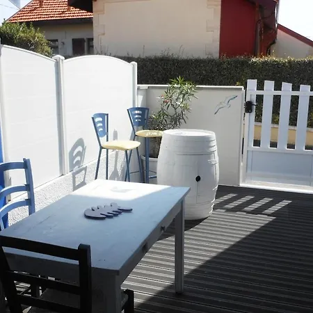 De Standing 200 M Holiday home